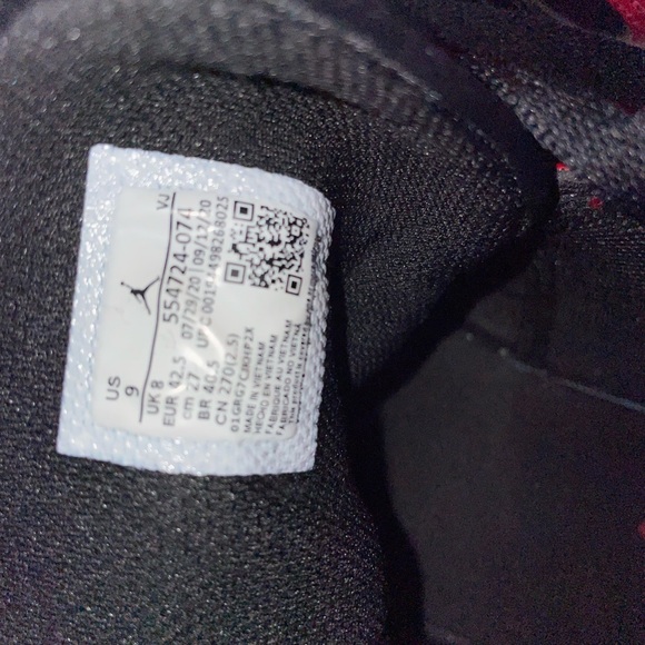 Jordan 1 Mid ‘Banned’ AUTHENTIC - Picture 4 of 5